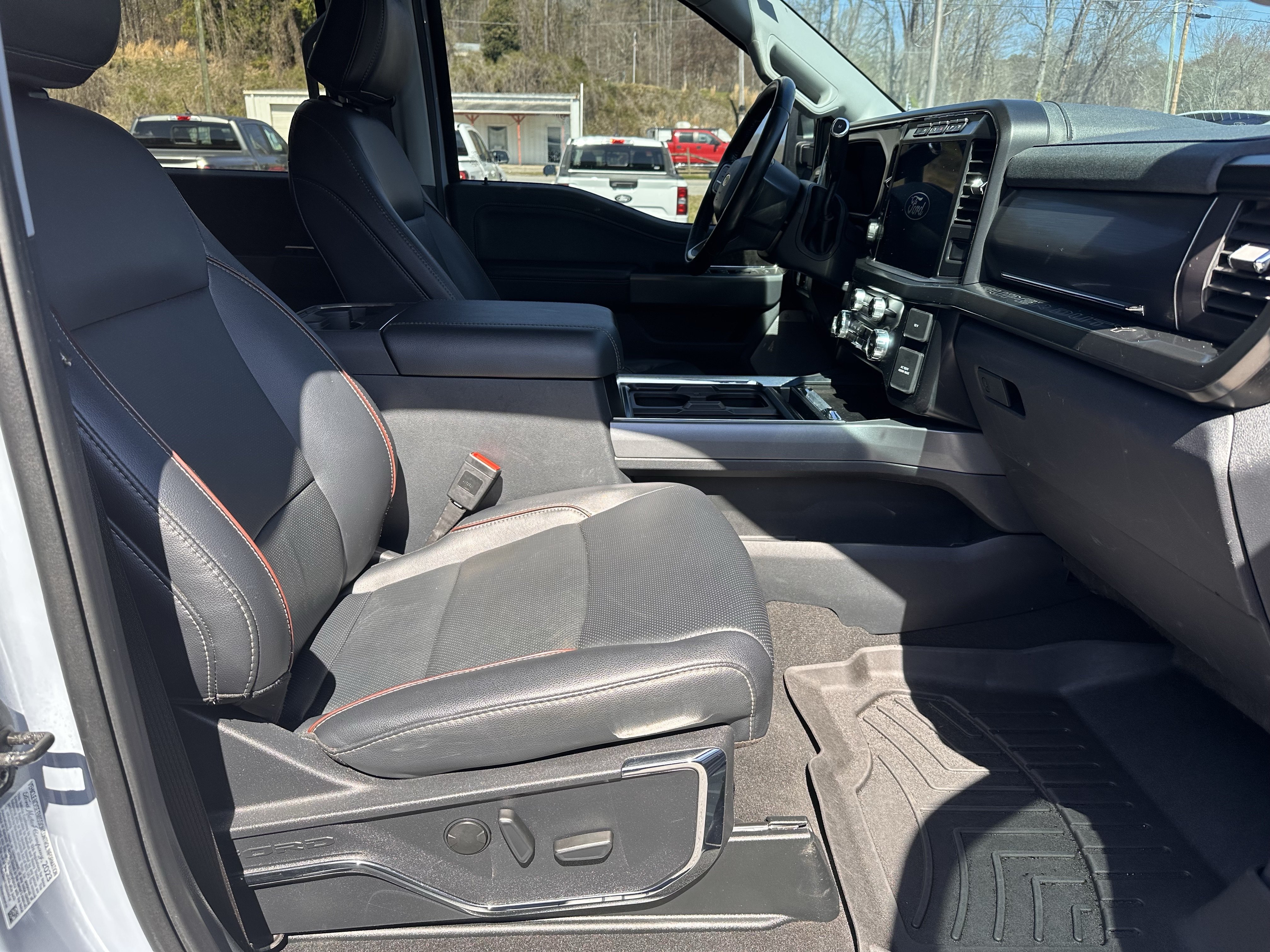 Certified 2024 Ford F250 Lariat w/ Lariat Ultimate Package AWD/4WD image 14