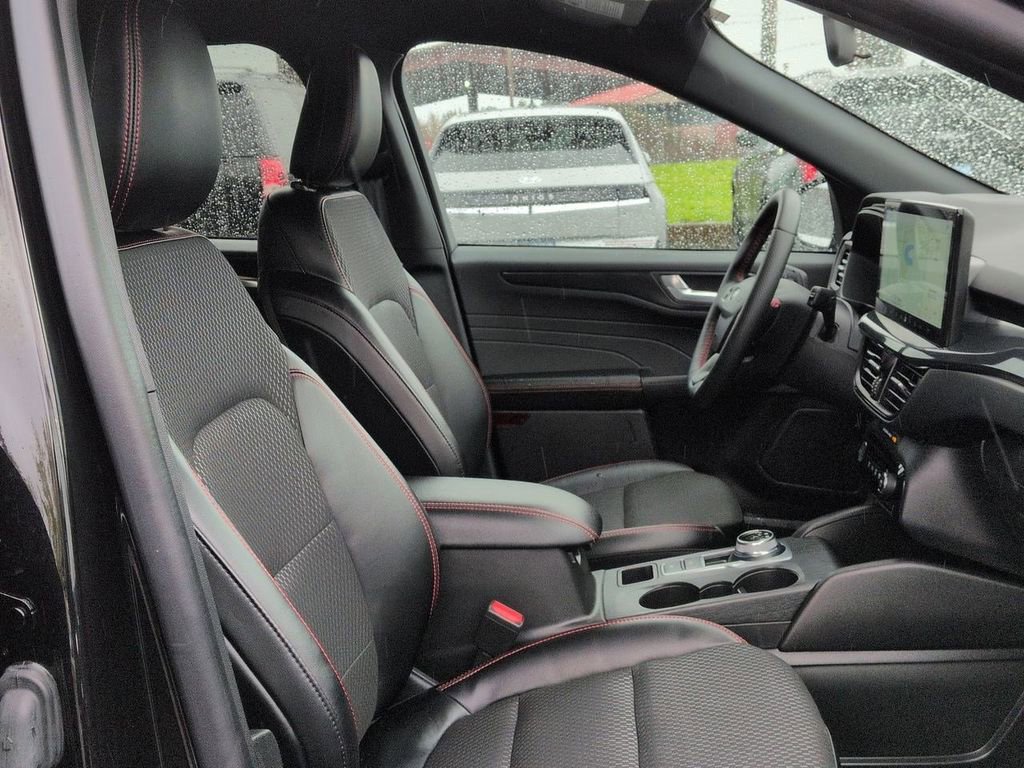 Certified 2024 Ford Escape ST-Line w/ Tech Pack #1 image 29