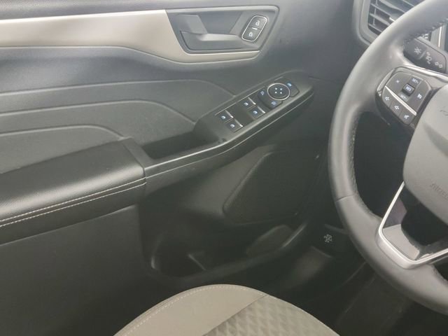 Certified 2022 Ford Escape SE w/ SE Sport Appearance Package FWD image 32