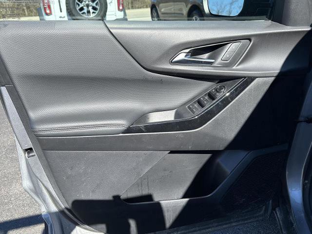 Used 2025 Chevrolet Equinox LT image 12