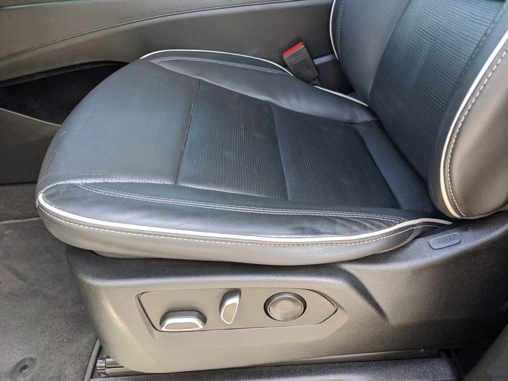 Used 2022 Cadillac Escalade ESV Sport w/ LPO, ONYX Package image 22