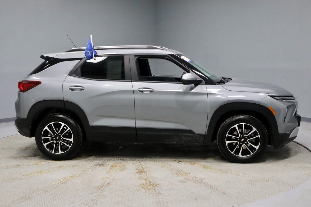 Used 2025 Chevrolet TrailBlazer LT image 6