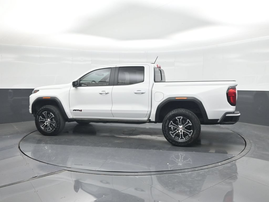 Used 2024 GMC Canyon AT4 w/ LPO, Off Road Lift Package AWD/4WD image 28