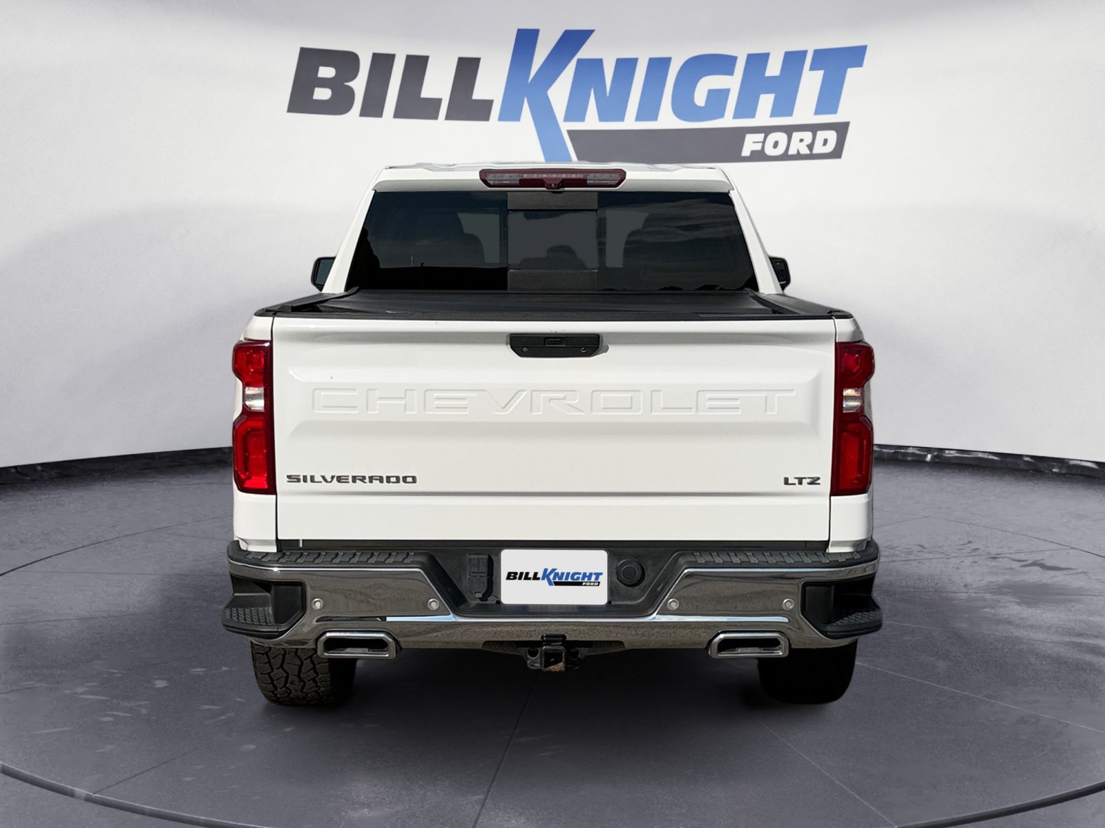 Used 2022 Chevrolet Silverado 1500 LTZ AWD/4WD image 4