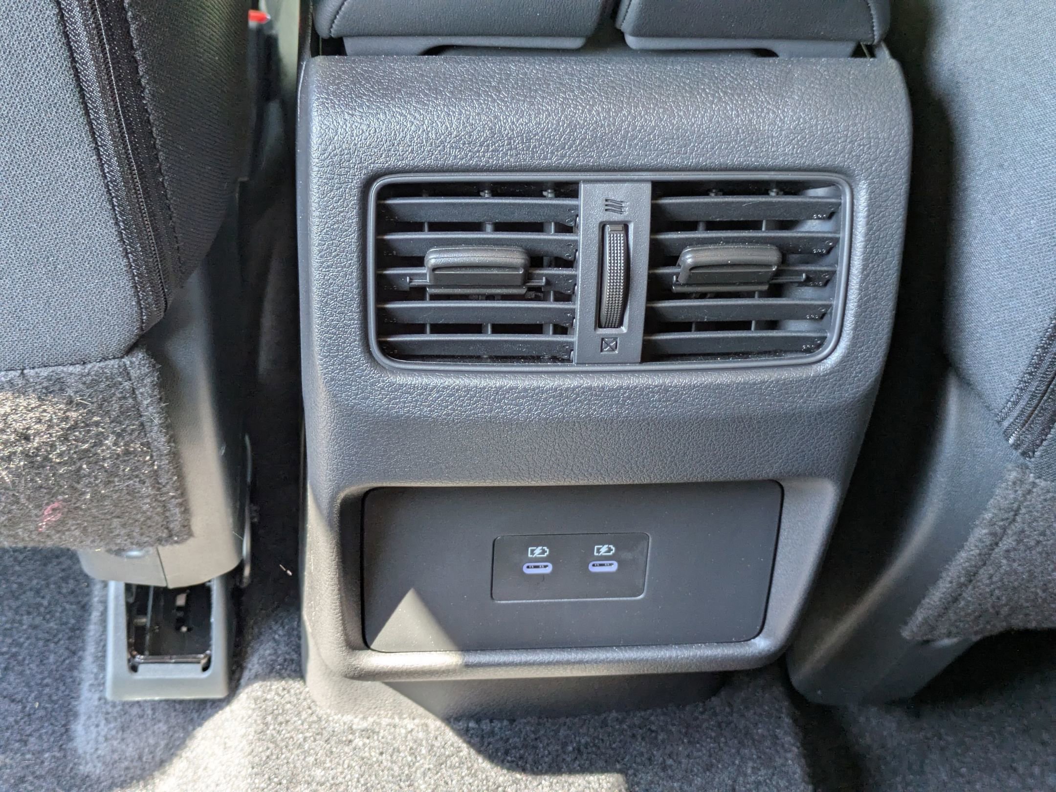 Used 2026 Nissan Rogue SV FWD image 28