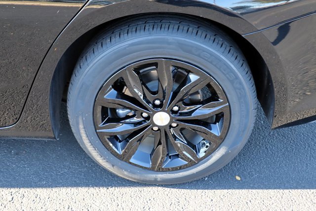 Used 2023 Chevrolet Malibu LT image 17