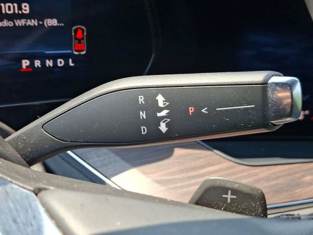 Used 2025 Chevrolet Tahoe LT RWD image 18