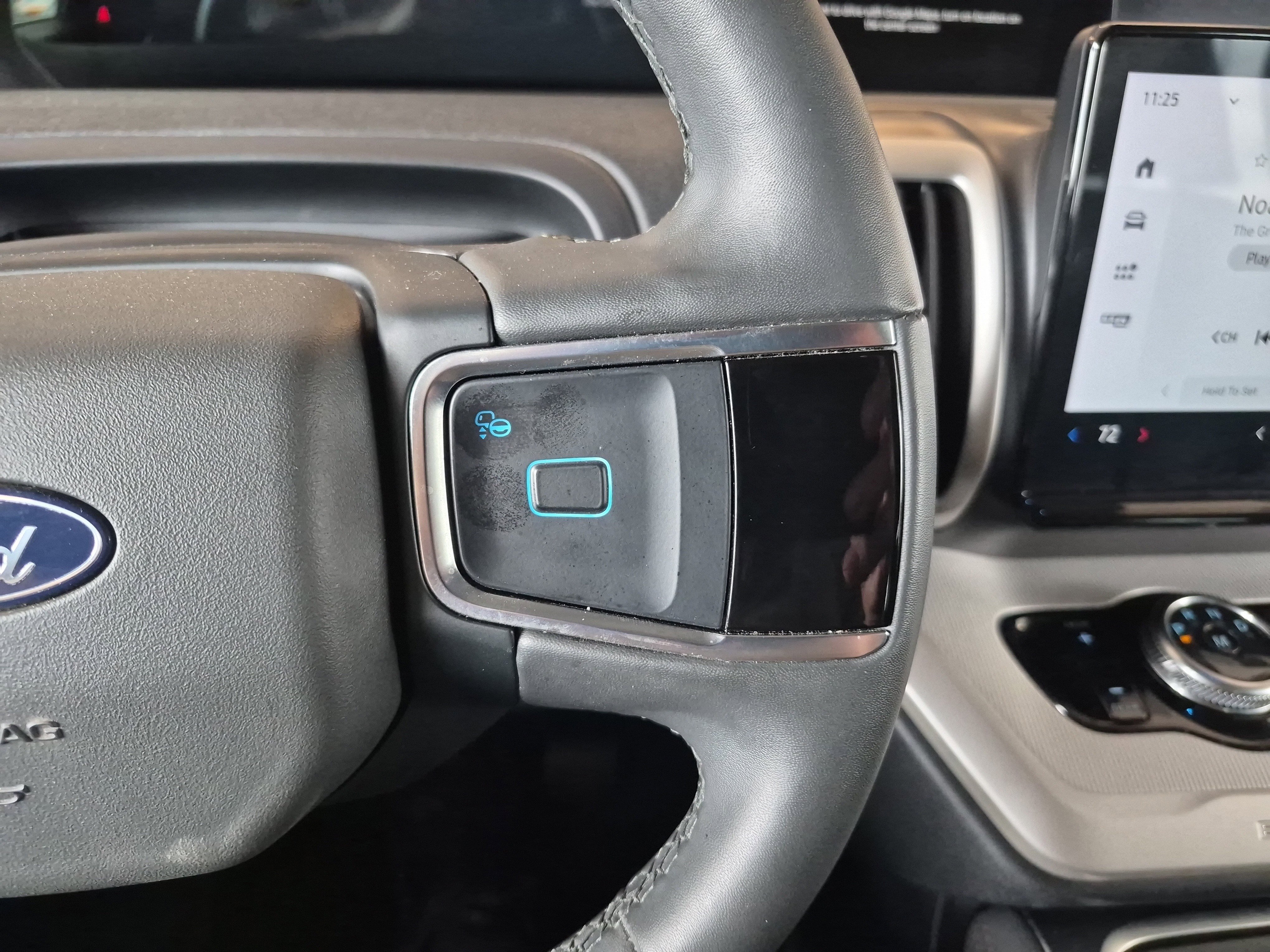 Certified 2025 Ford Expedition Max Active AWD/4WD image 28