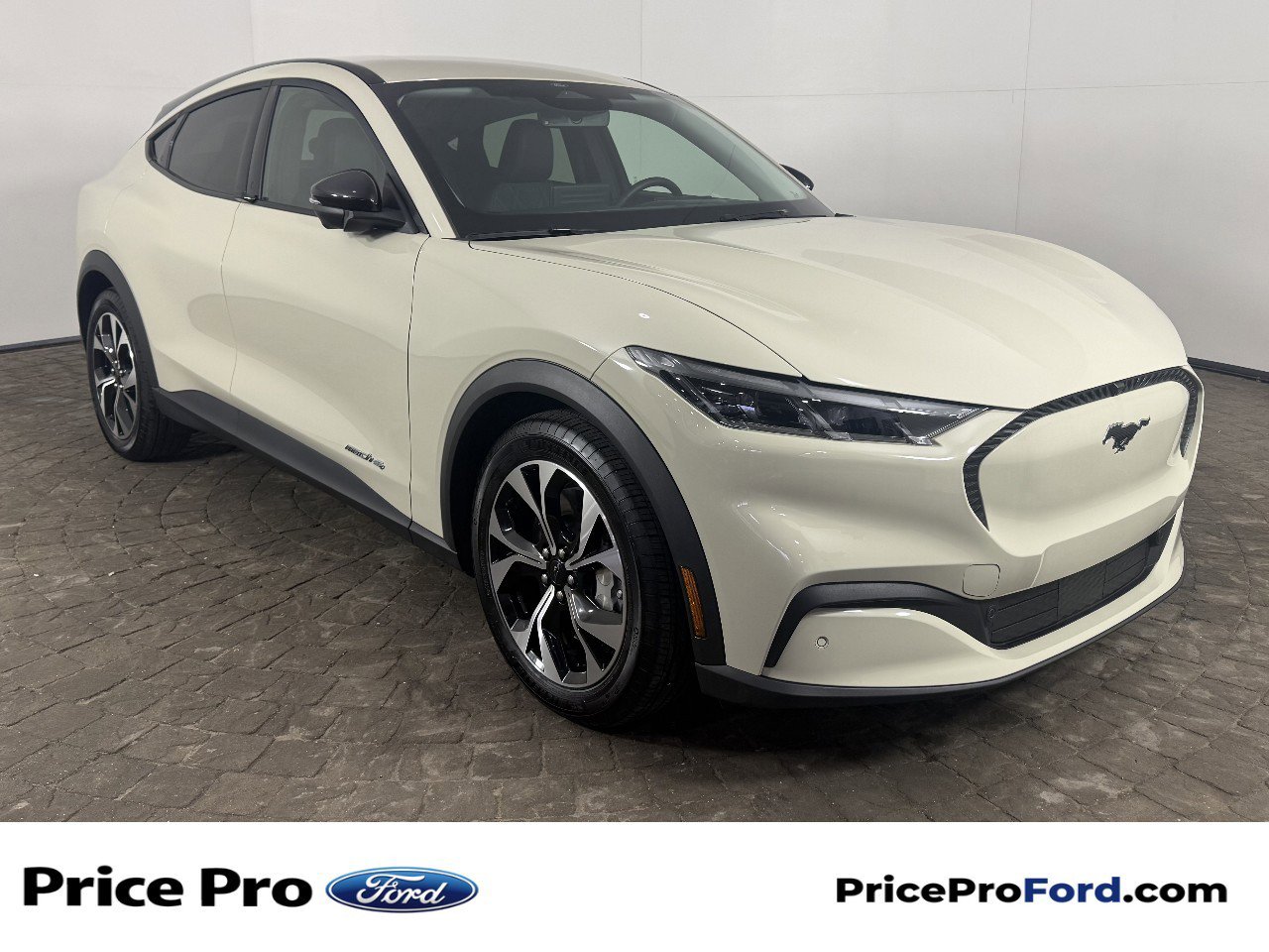 Certified 2025 Ford Mustang Mach-E Select w/ Comfort Package Lite