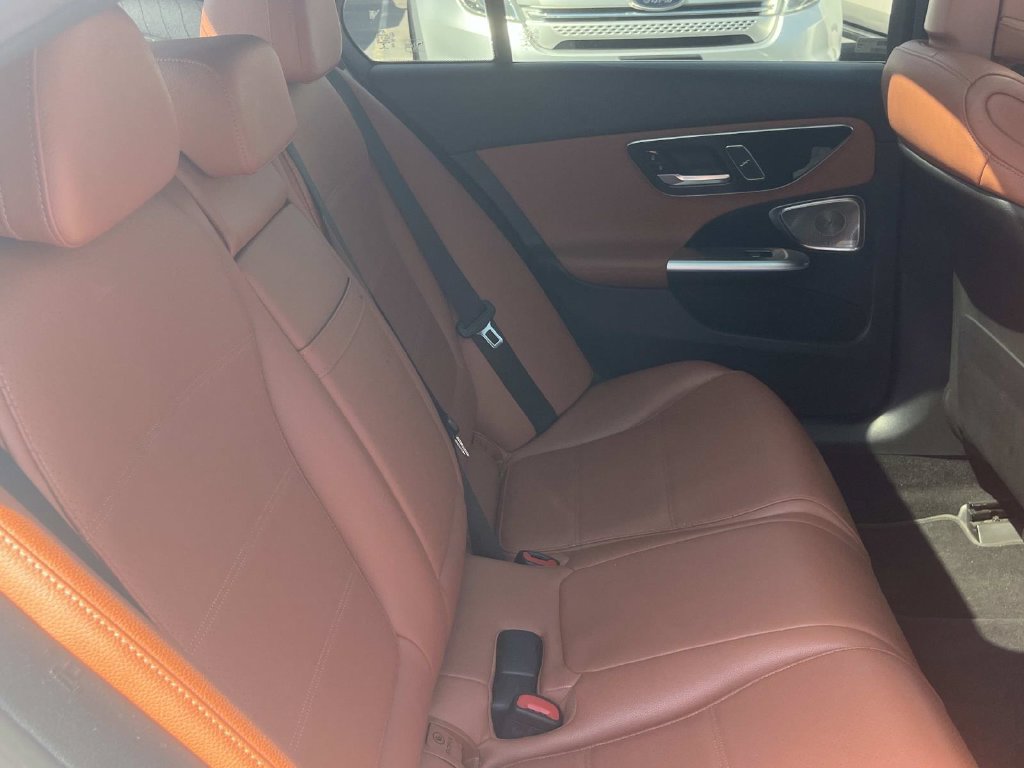 Used 2022 Mercedes-Benz C 300 Sedan image 27