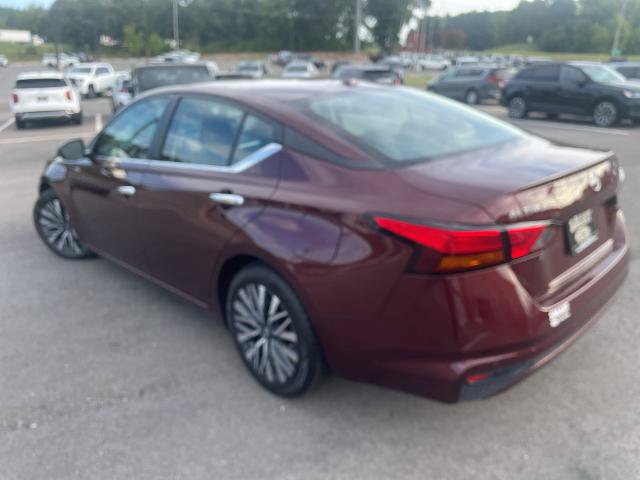 Used 2025 Nissan Altima 2.5 SV FWD image 5