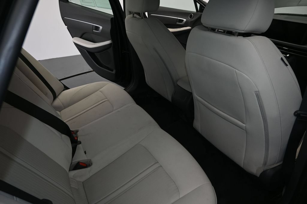 Used 2025 Hyundai Sonata SEL FWD image 12