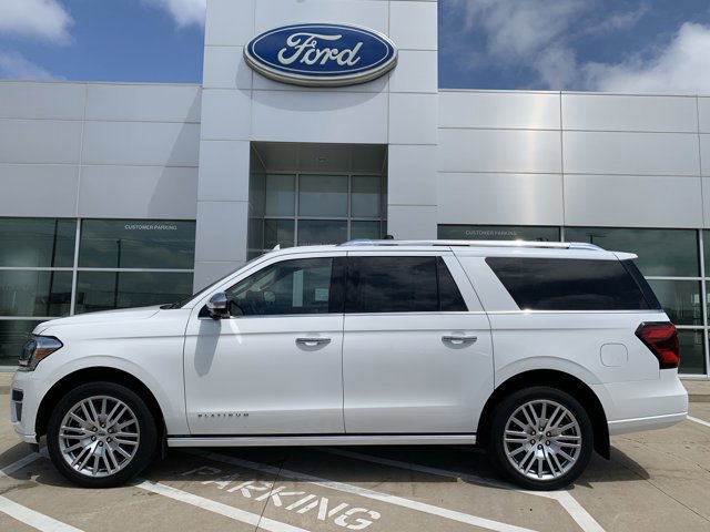 Certified 2023 Ford Expedition Max Platinum image 3