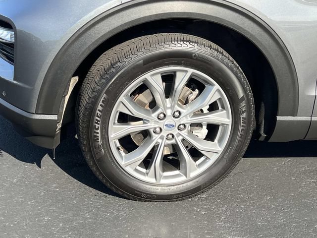 Certified 2023 Ford Explorer Limited w/ Equipment Group 301A AWD/4WD image 10