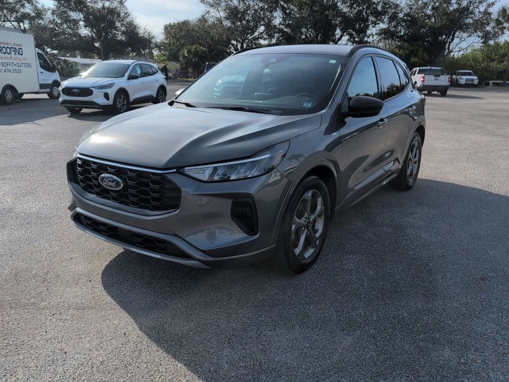 Certified 2023 Ford Escape ST-Line image 6