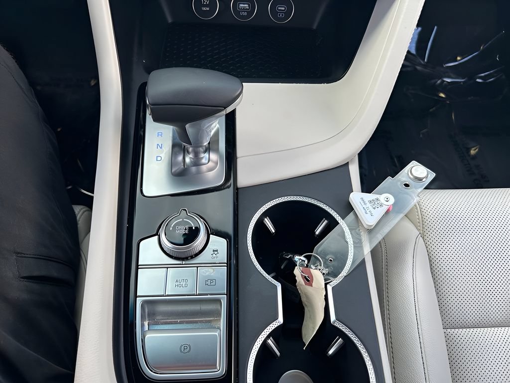 Used 2026 Genesis G70 2.5T RWD image 17