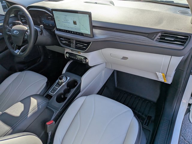 Certified 2025 Ford Escape SE w/ PHEV Premium Package FWD image 21