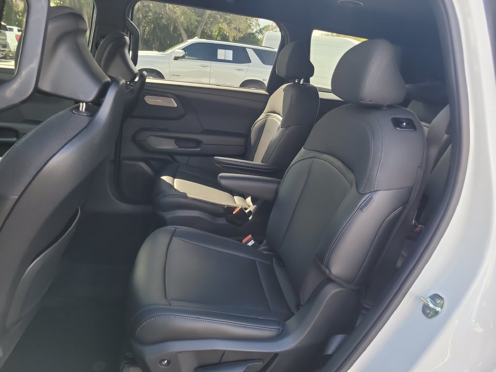 Used 2027 Kia Telluride S FWD image 10