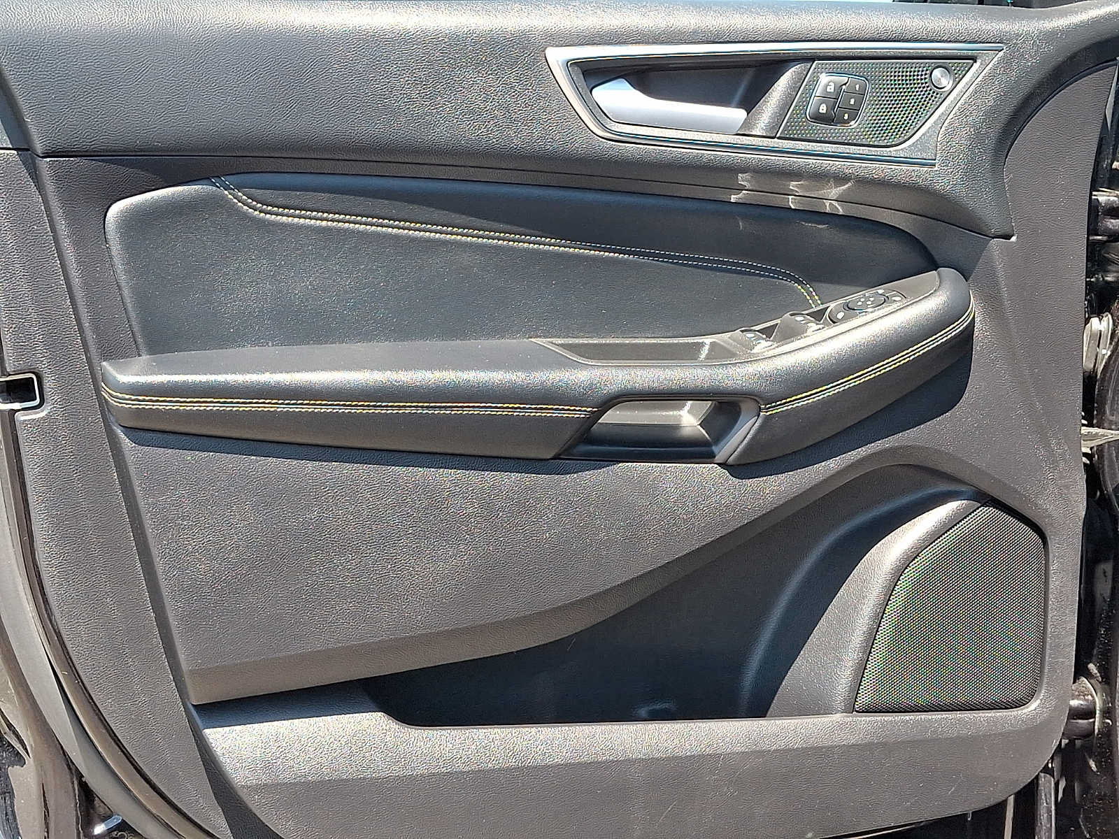 Certified 2020 Ford Edge Titanium w/ Equipment Group 301A AWD/4WD image 13