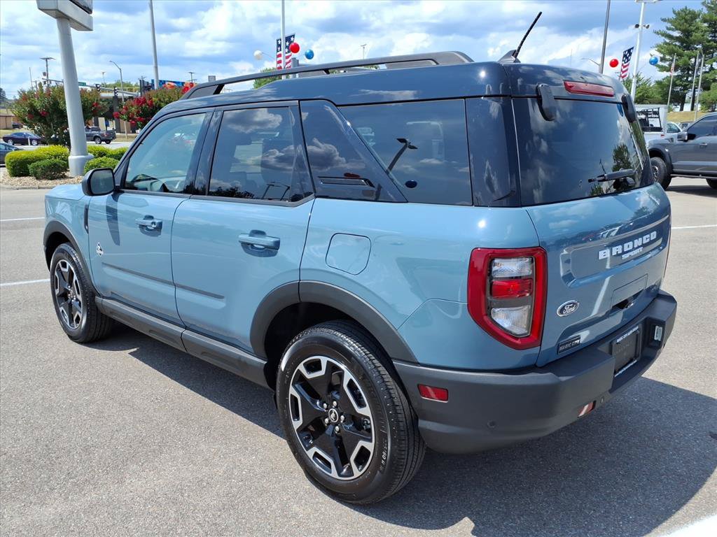Certified 2021 Ford Bronco Sport Outer Banks AWD/4WD image 3