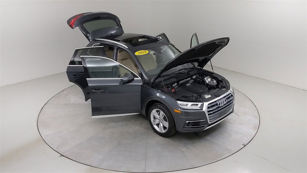 Used 2019 Audi Q5 Prestige w/ Prestige Package image 45