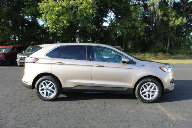 Certified 2021 Ford Edge SEL AWD/4WD image 14