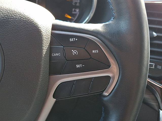 Used 2019 Jeep Grand Cherokee Laredo AWD/4WD image 18