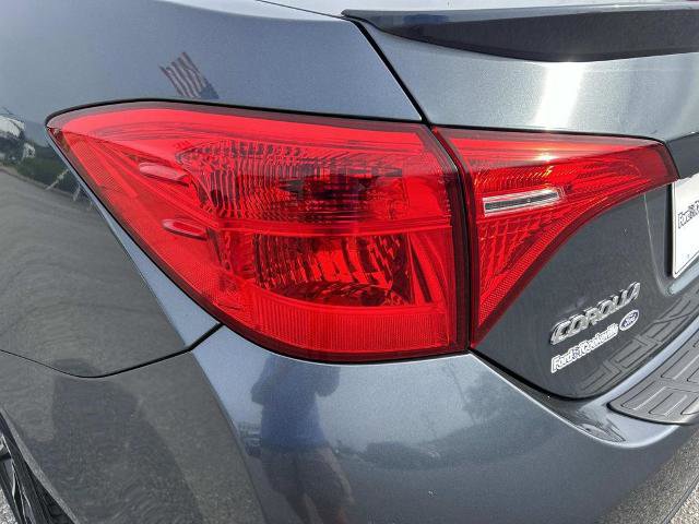 Used 2019 Toyota Corolla SE w/ SE Premium Package FWD image 11