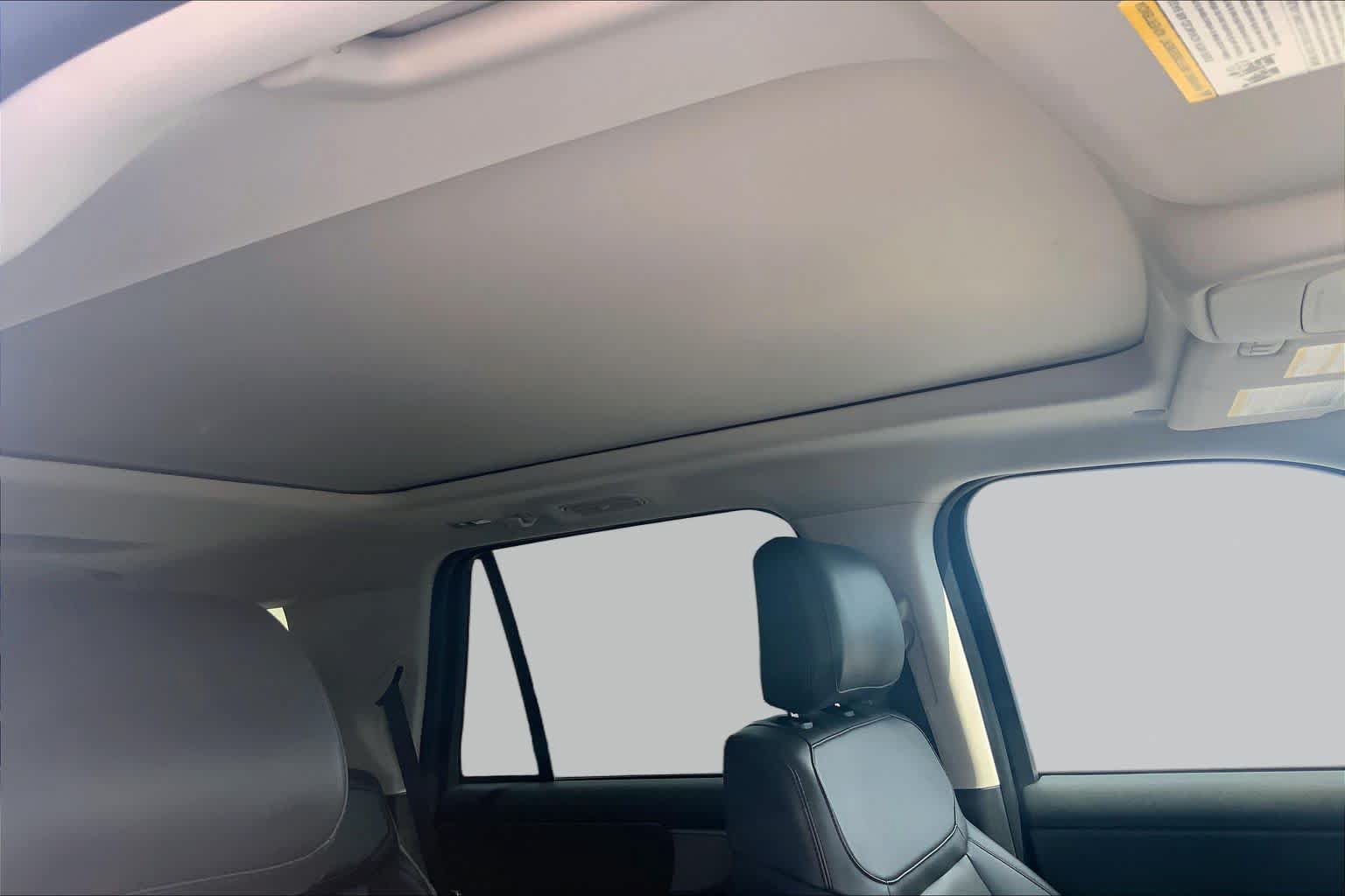 Certified 2025 Ford Expedition Active AWD/4WD image 14