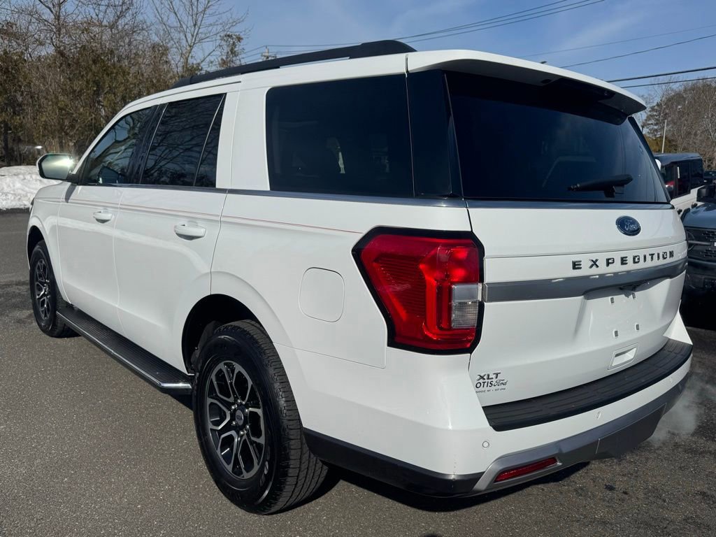 Certified 2023 Ford Expedition XLT image 2