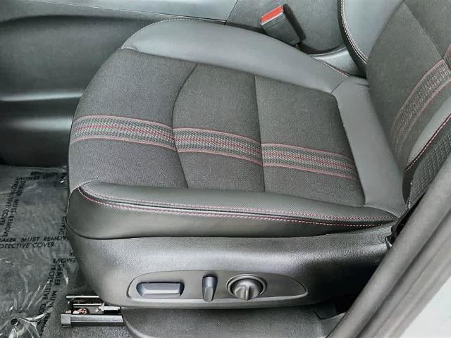 Used 2024 Chevrolet Equinox RS FWD image 30