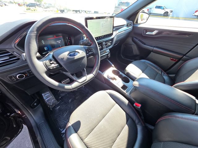 Certified 2023 Ford Escape ST-Line w/ Tech Pack #1 AWD/4WD image 18