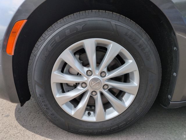 Used 2017 Chrysler Pacifica Touring w/ Tire & Wheel Group FWD image 10