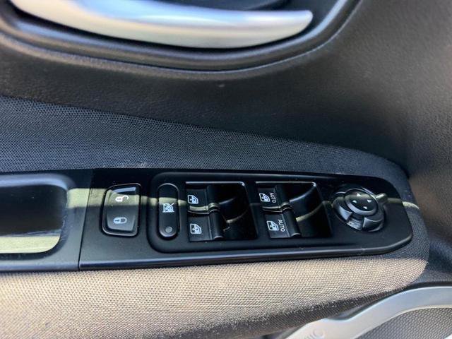 Used 2020 Jeep Renegade Sport w/ Sport Appearance Group AWD/4WD image 18