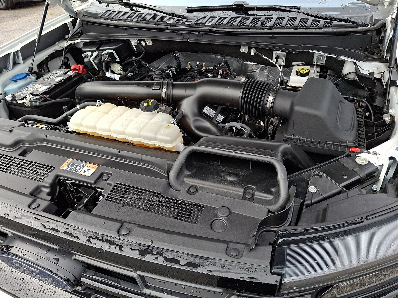 Certified 2025 Ford Expedition Active AWD/4WD image 32