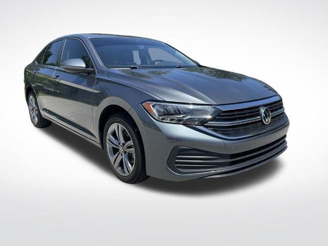 Used 2022 Volkswagen Jetta SE FWD image 2