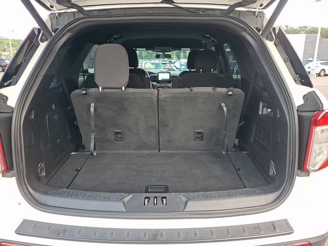 Certified 2020 Ford Explorer XLT w/ Comfort Package AWD/4WD image 28