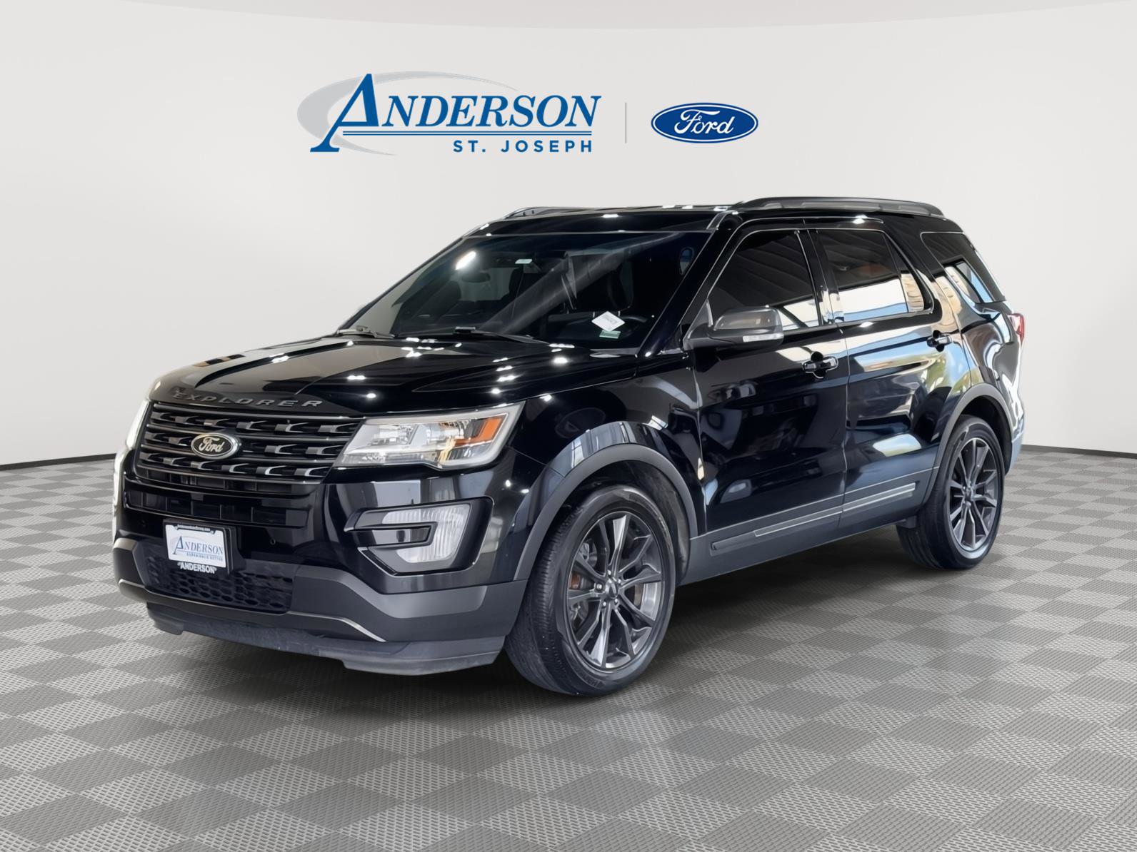 Certified 2017 Ford Explorer XLT w/ Equipment Group 202A FWD image 1