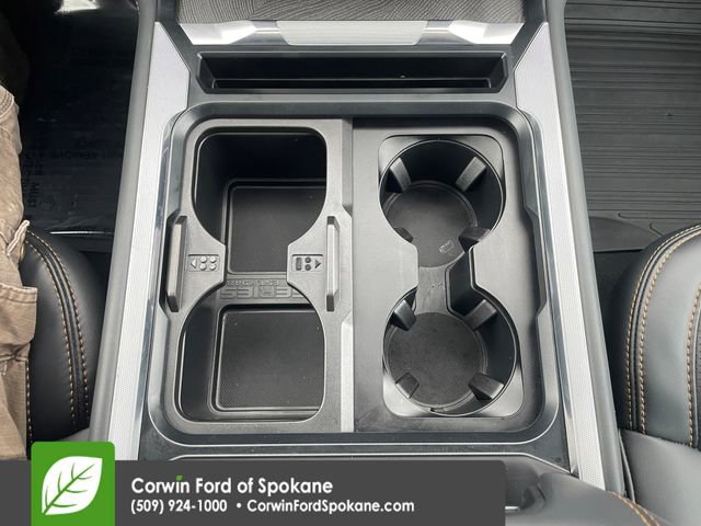 Certified 2024 Ford F450 Platinum w/ Camper Package image 41