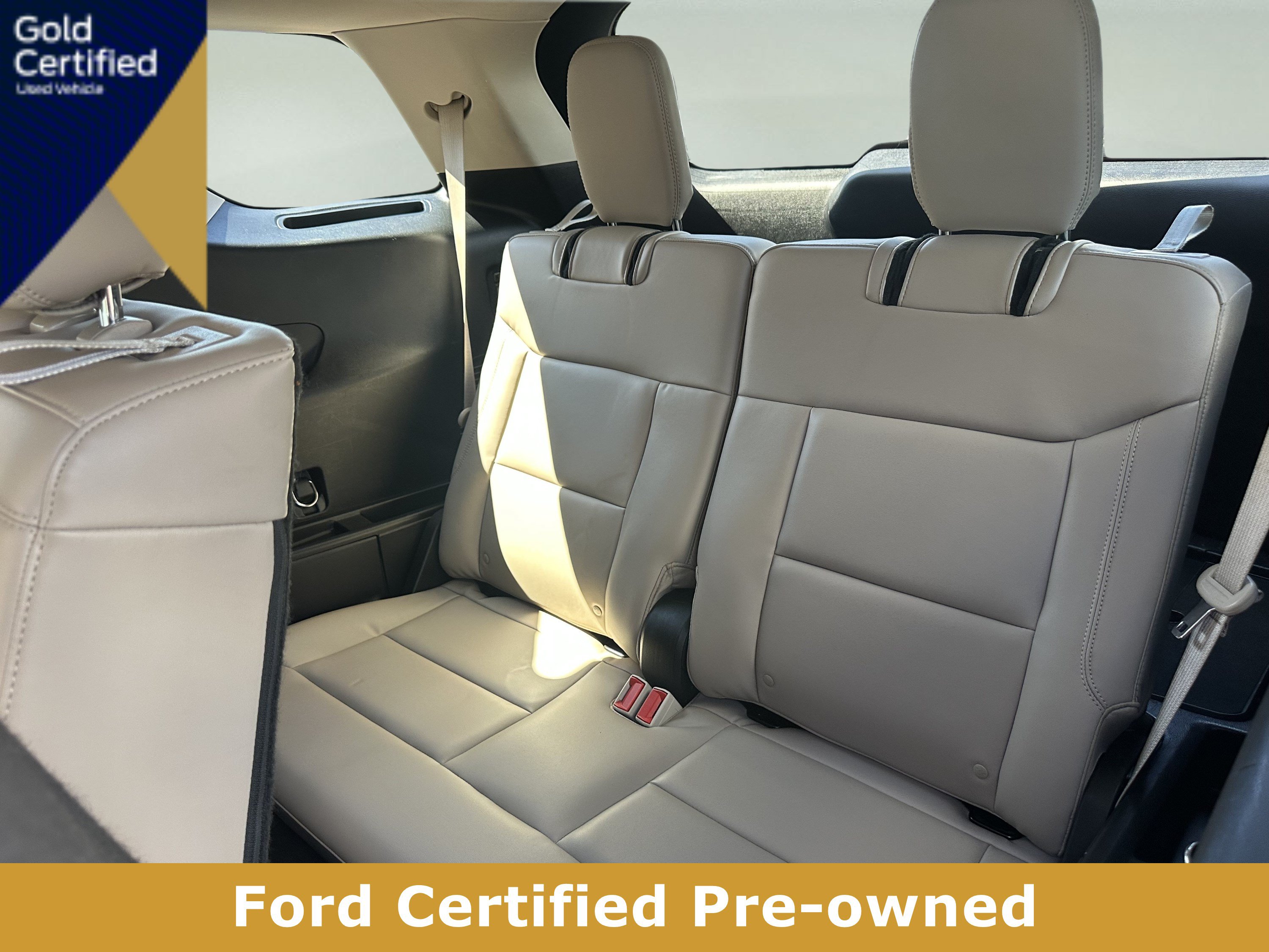 Certified 2022 Ford Explorer XLT w/ Equipment Group 202A AWD/4WD image 11