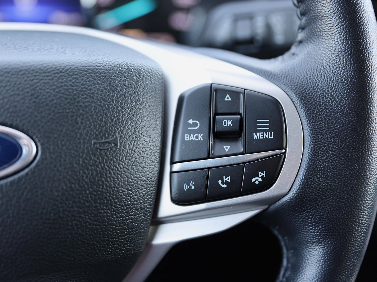 Certified 2022 Ford Explorer XLT image 42