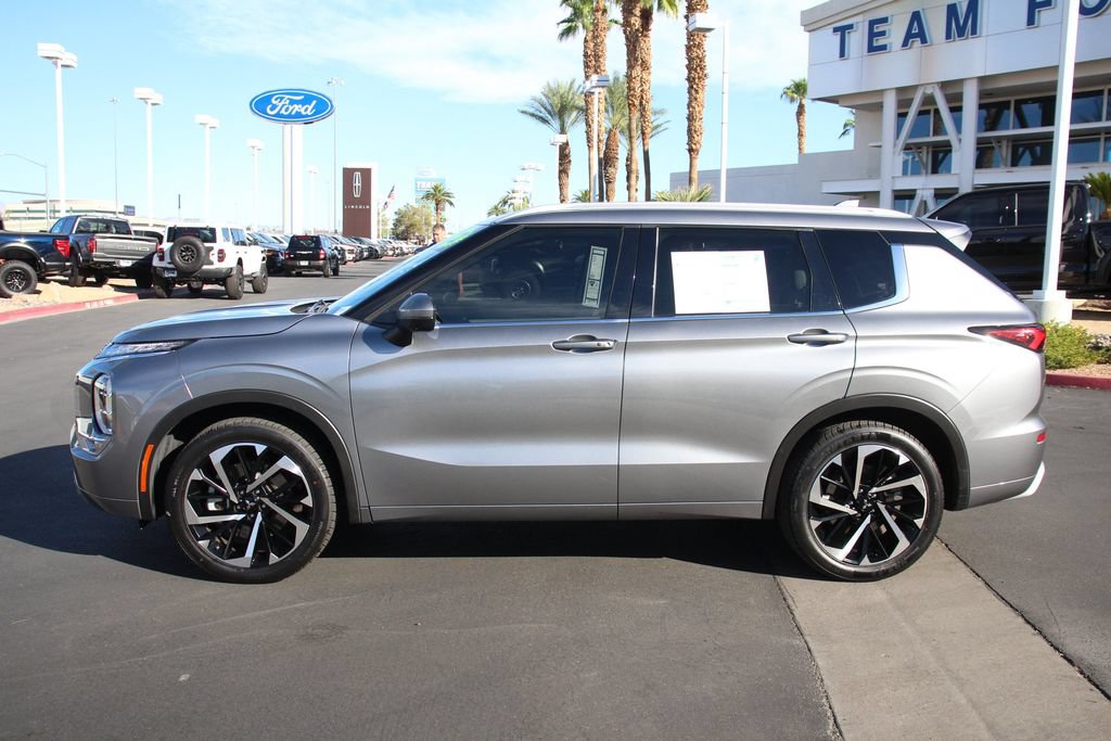 Used 2022 Mitsubishi Outlander SEL FWD image 4