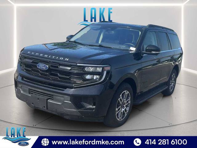 Certified 2025 Ford Expedition Active AWD/4WD image 3