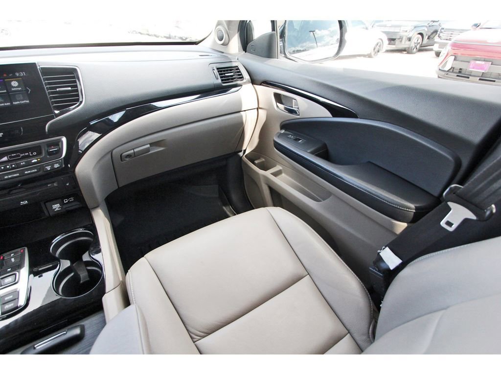 Used 2022 Honda Pilot Touring image 14