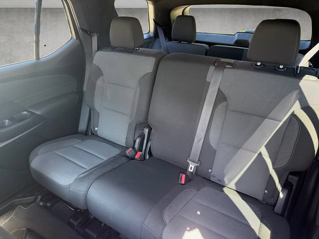 Used 2023 Chevrolet Traverse LT FWD image 23