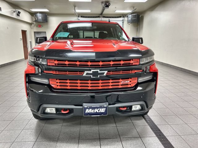 Used 2021 Chevrolet Silverado 1500 LT Trail Boss w/ Convenience Package II AWD/4WD image 2