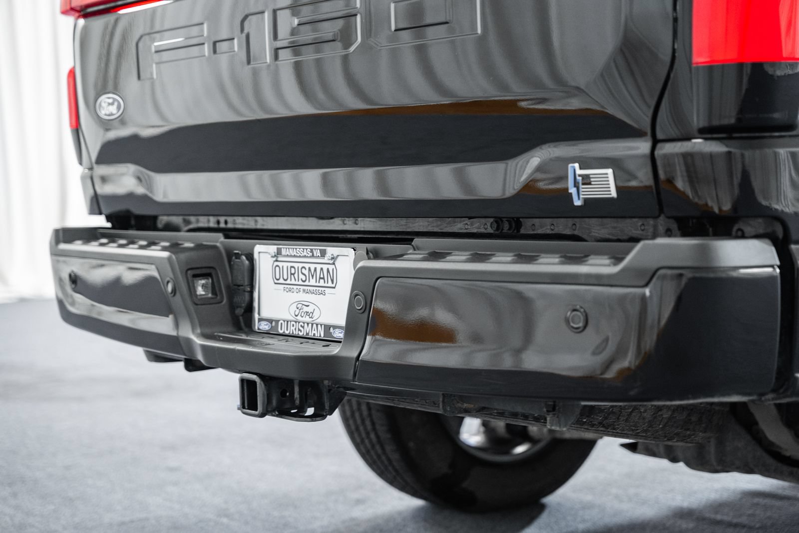 Certified 2024 Ford F150 Lightning Lariat AWD/4WD image 8