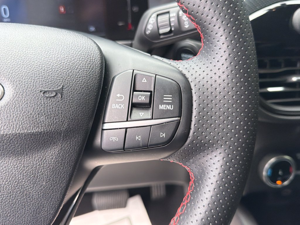 Certified 2025 Ford Escape ST-Line FWD image 21