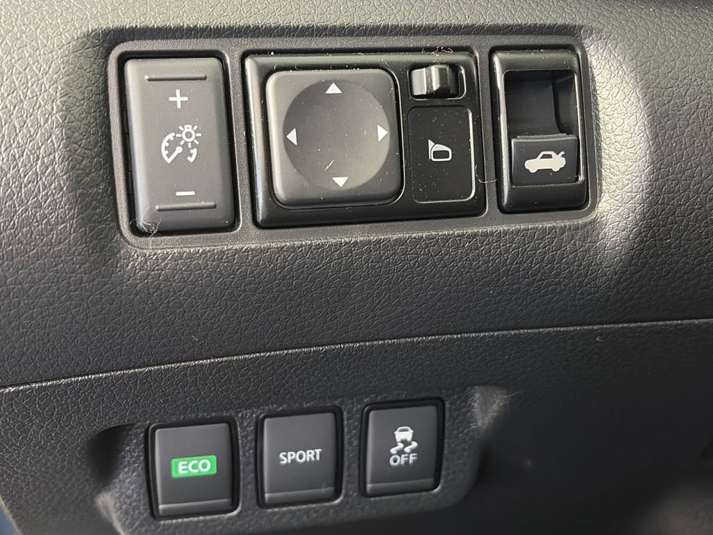 Used 2017 Nissan Sentra SV FWD image 24