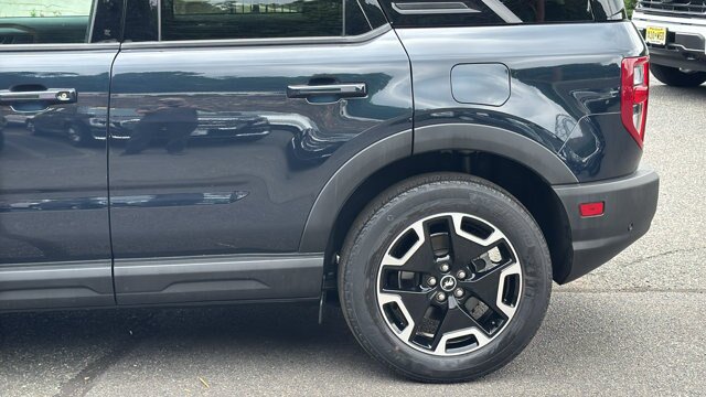 Certified 2023 Ford Bronco Sport Outer Banks w/ Tech Package AWD/4WD image 12